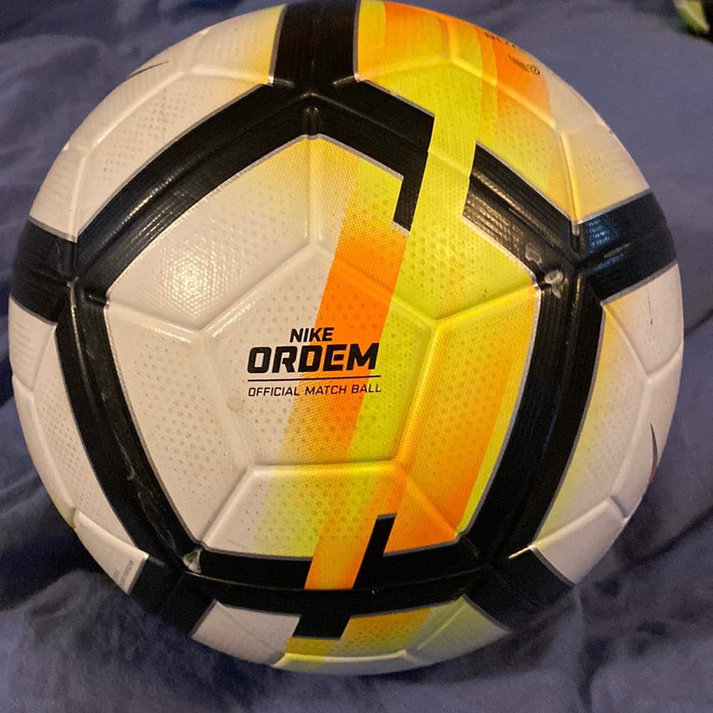 Nike ordem 3 OMB